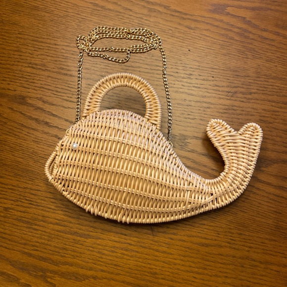 Tommy Bahama Wicker Whale Crossbody Bag in Natural - Picture 5 of 8